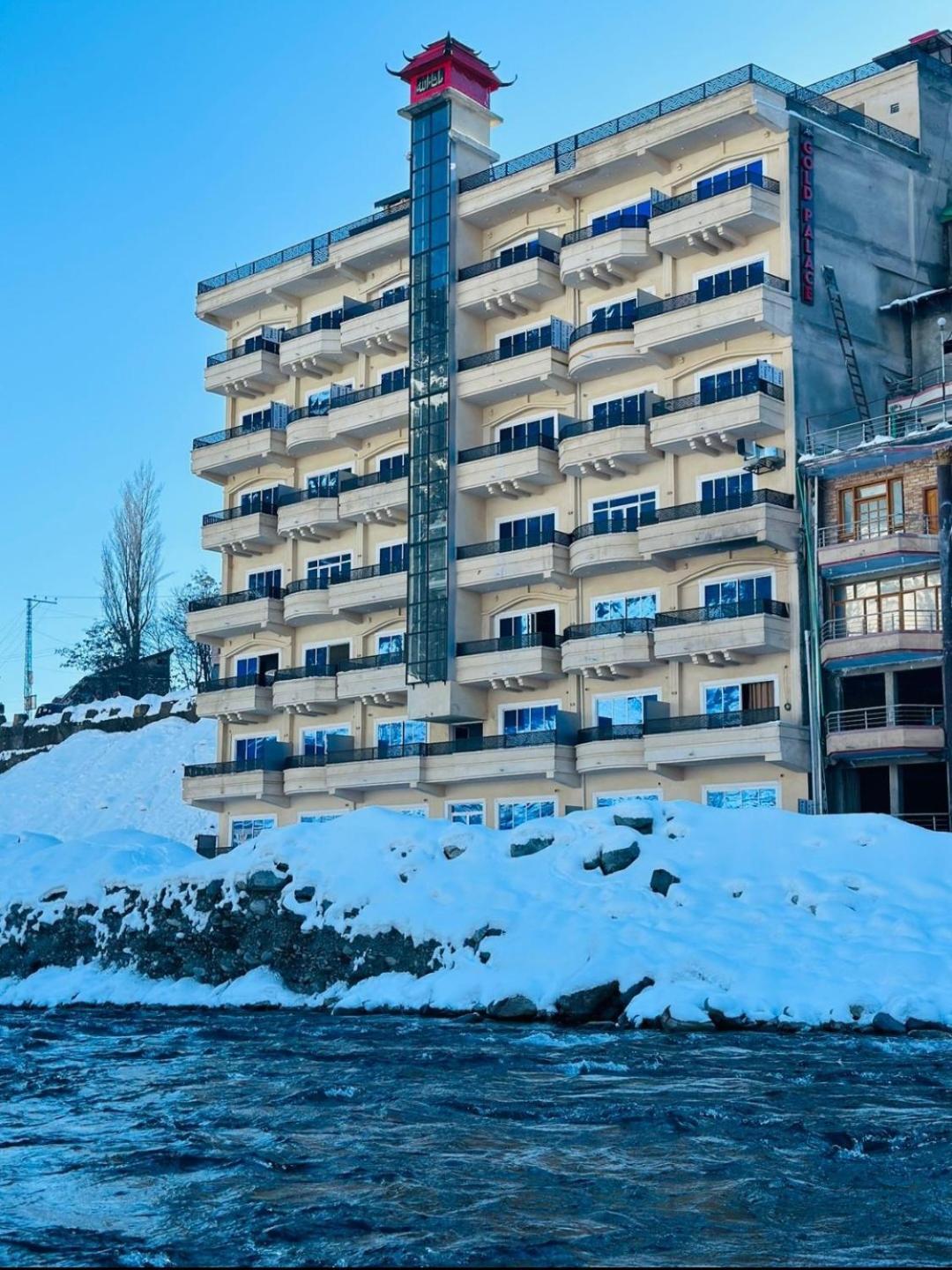 Gold Palace Hotel & Food Lounge Karandukai Екстериор снимка