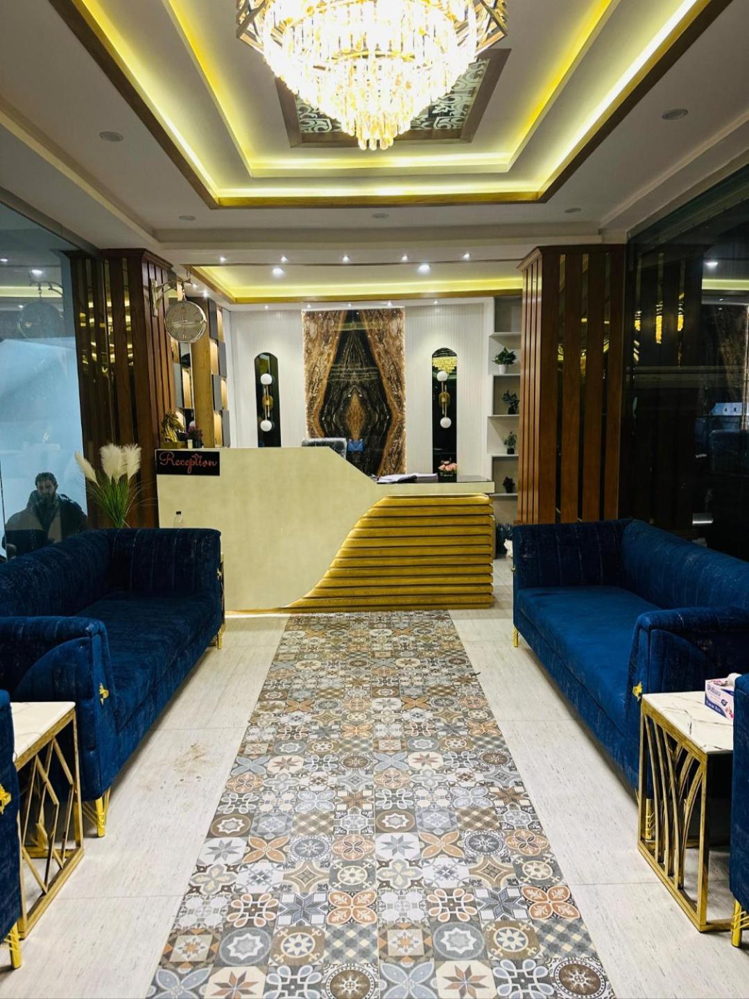 Gold Palace Hotel & Food Lounge Karandukai Екстериор снимка